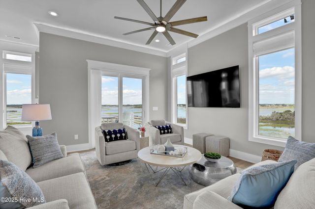 825 S Topsail Drive, Surf City, NC 28445