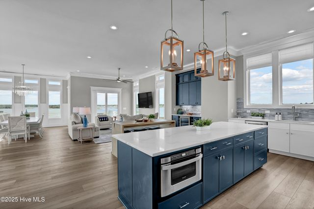 825 S Topsail Drive, Surf City, NC 28445