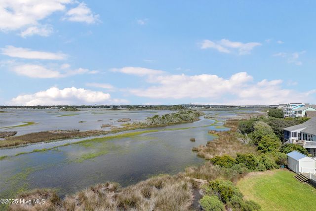 825 S Topsail Drive, Surf City, NC 28445