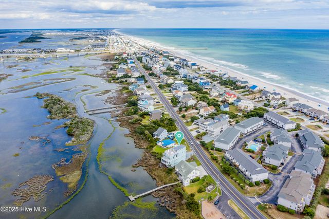 825 S Topsail Drive, Surf City, NC 28445
