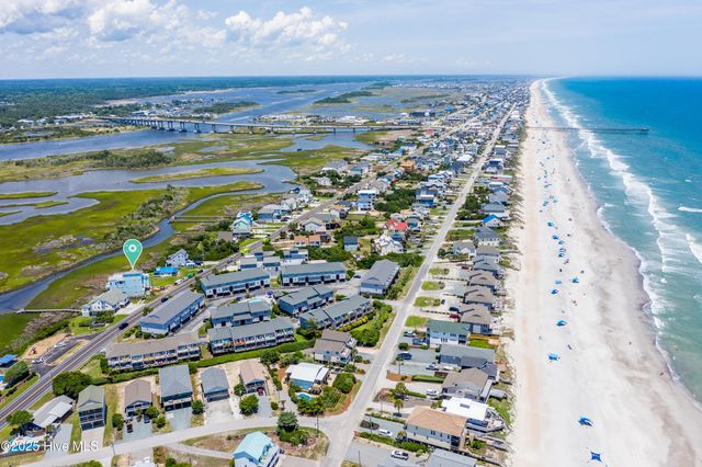 825 S Topsail Drive, Surf City, NC 28445