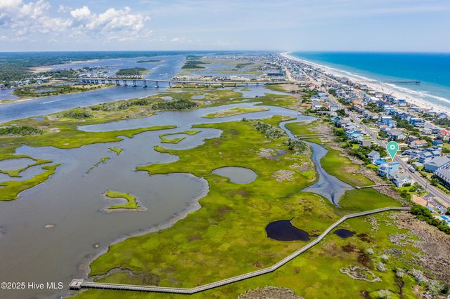 825 S Topsail Drive, Surf City, NC 28445