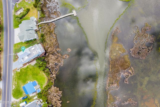 825 S Topsail Drive, Surf City, NC 28445