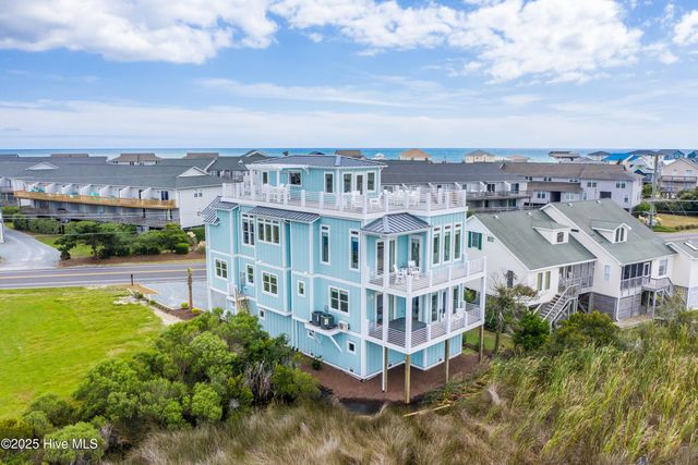 825 S Topsail Drive, Surf City, NC 28445