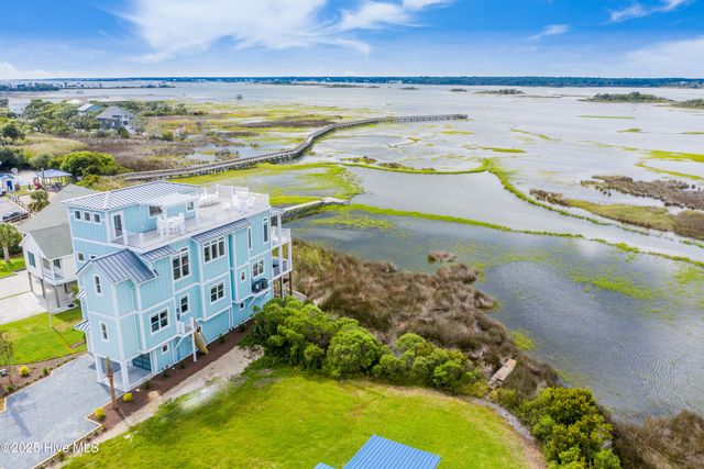 825 S Topsail Drive, Surf City, NC 28445