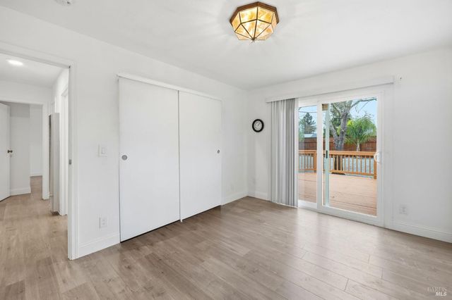 203 Cockrobin Ave, Windsor, CA 95492