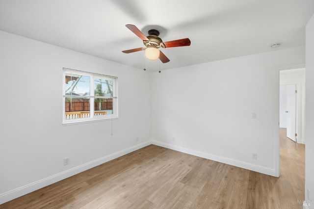 203 Cockrobin Ave, Windsor, CA 95492