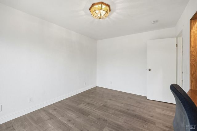 203 Cockrobin Ave, Windsor, CA 95492