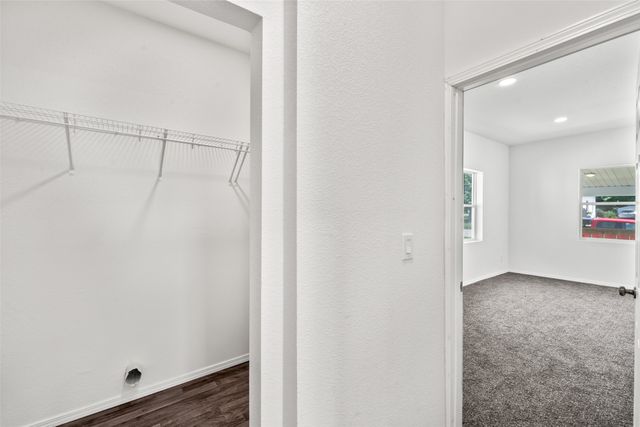 104 E 15th Street, Des Moines, IA 50316