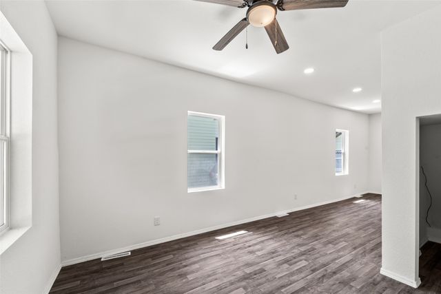 104 E 15th Street, Des Moines, IA 50316