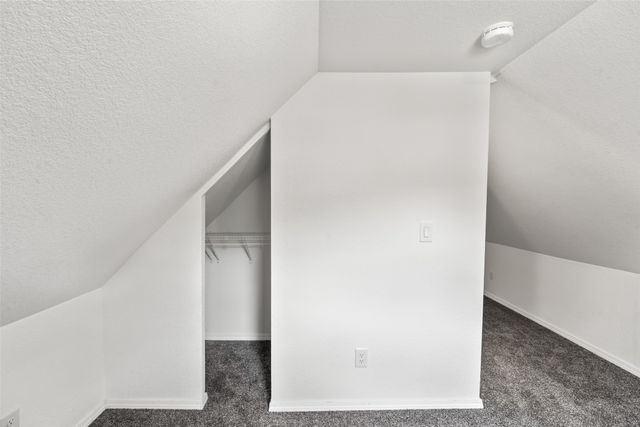 104 E 15th Street, Des Moines, IA 50316