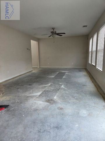 203 Bender Street, Hinesville, GA 31313