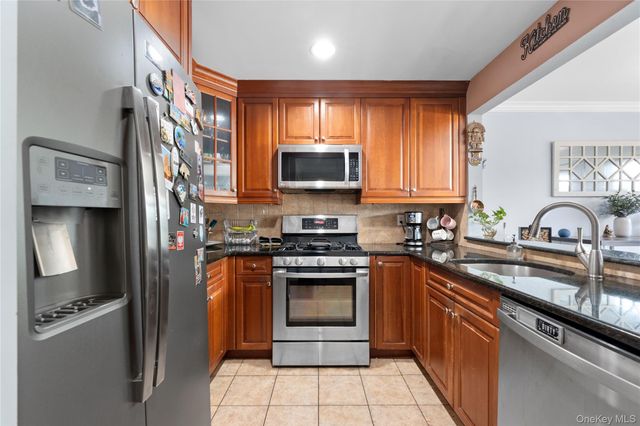 9452 Magnolia Court 1B, Ozone Park, NY 11417
