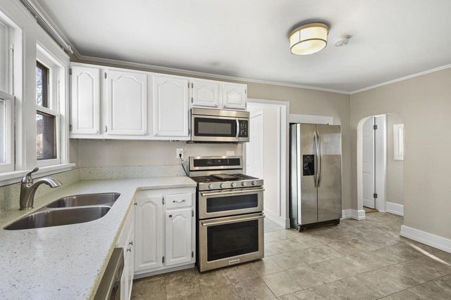 1957 Heath Avenue, Madison, WI 53704