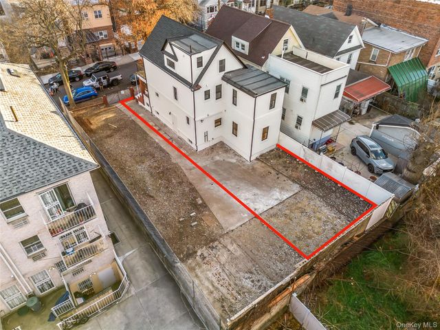 9443 46th Avenue, Elmhurst, NY 11373