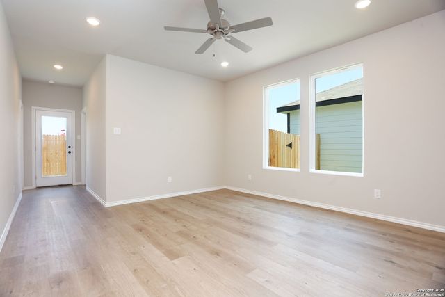 7815 Canyon Cove, Converse, TX 78244