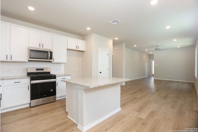 7815 Canyon Cove, Converse, TX 78244