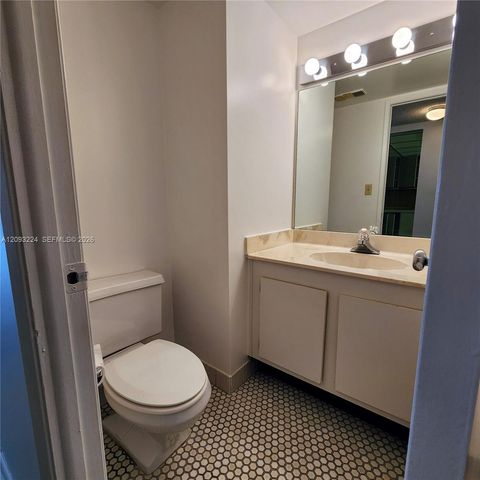 18151 NE 31st Court 805, Aventura, FL 33160