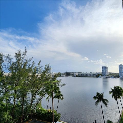 18151 NE 31st Court 805, Aventura, FL 33160