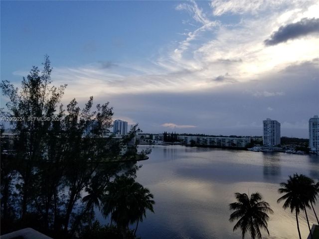 18151 NE 31st Court 805, Aventura, FL 33160
