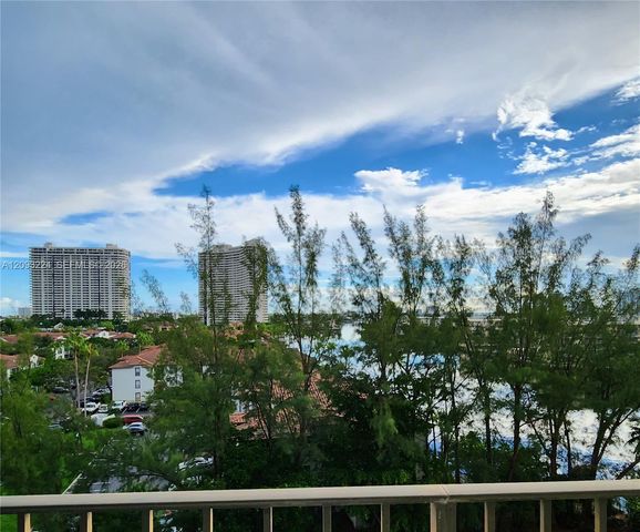18151 NE 31st Court 805, Aventura, FL 33160