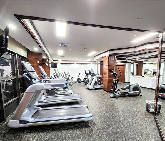 18151 NE 31st Court 805, Aventura, FL 33160