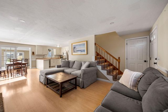 171 Weir Road, Yarmouth Port, MA 02675