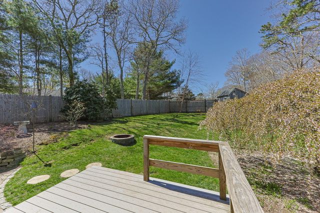 171 Weir Road, Yarmouth Port, MA 02675