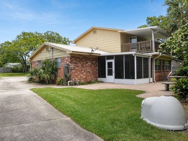 212 Priscilla Drive, Fort Walton Beach, FL 32547