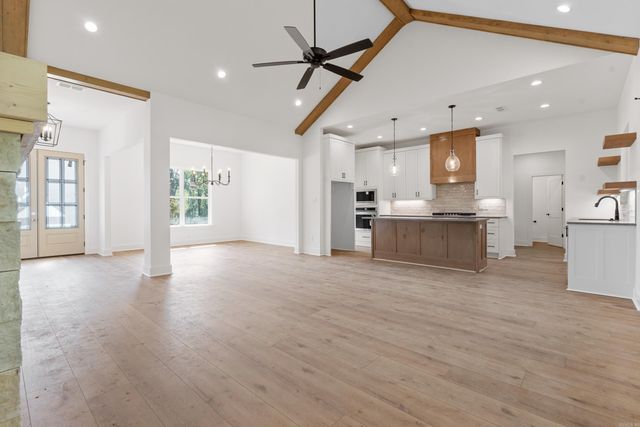 141 Shepherd Loop Drive, Arkadelphia, AR 71923