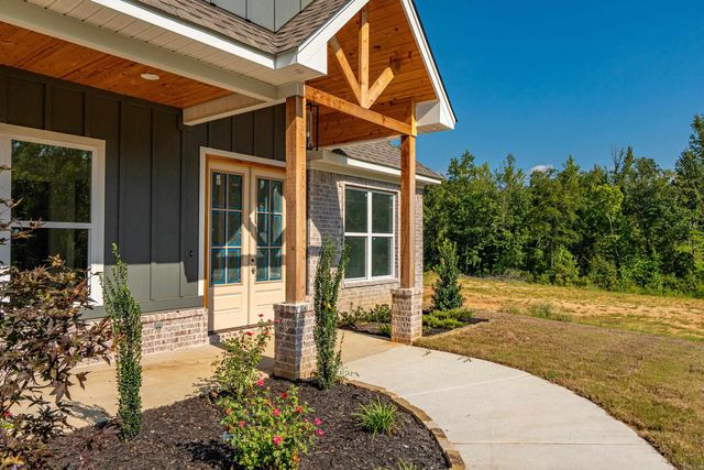 141 Shepherd Loop Drive, Arkadelphia, AR 71923