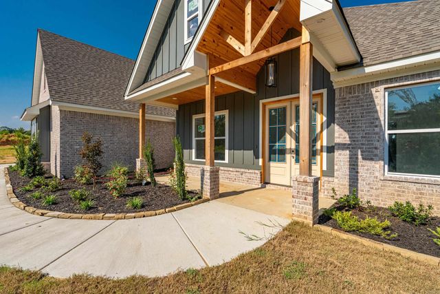 141 Shepherd Loop Drive, Arkadelphia, AR 71923