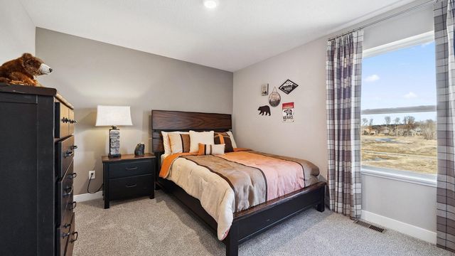 17046 Draper Way, Lakeville, MN 55044