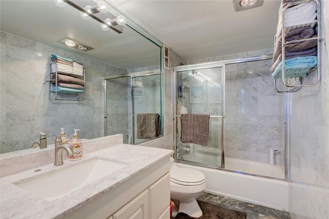 1 Las Olas Circle 1117, Fort Lauderdale, FL 33316