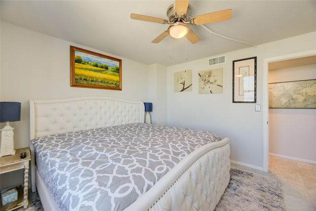 1 Las Olas Circle 1117, Fort Lauderdale, FL 33316