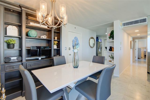 1 Las Olas Circle 1117, Fort Lauderdale, FL 33316