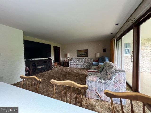 540 LYMAN AVE, Womelsdorf, PA 19567