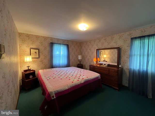 540 LYMAN AVE, Womelsdorf, PA 19567