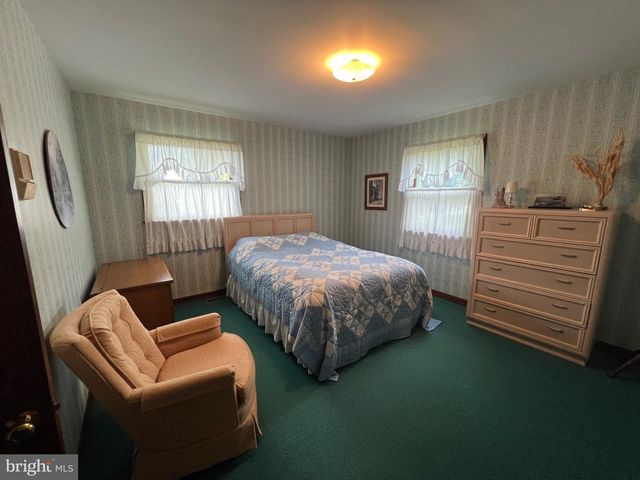 540 LYMAN AVE, Womelsdorf, PA 19567