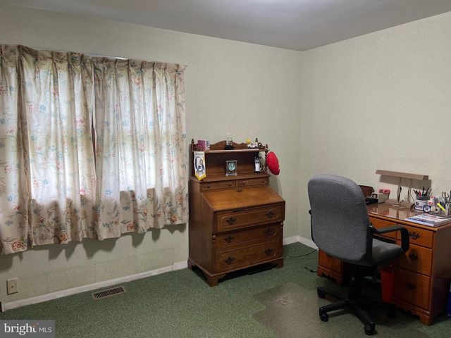 540 LYMAN AVE, Womelsdorf, PA 19567
