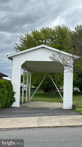 540 LYMAN AVE, Womelsdorf, PA 19567