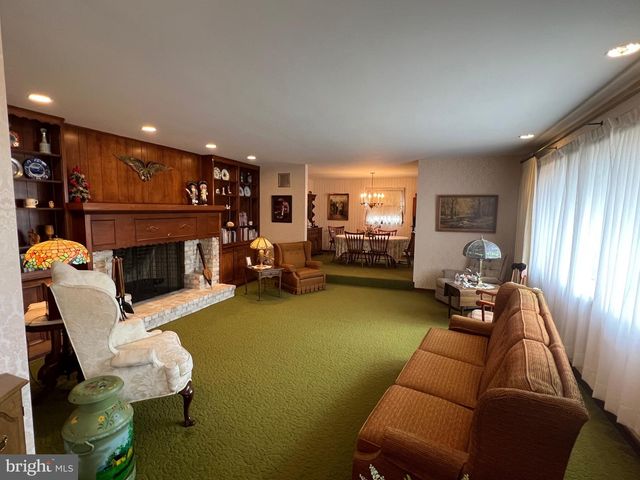 540 LYMAN AVE, Womelsdorf, PA 19567