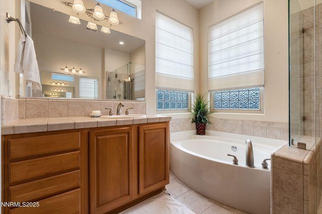 9900 Wilbur May Parkway APT 906, Reno, NV 89521