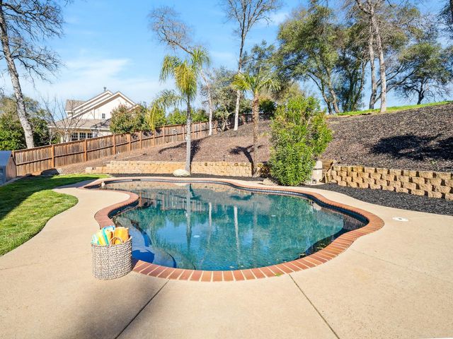 2555 Loch Way Way, El Dorado Hills, CA 95762