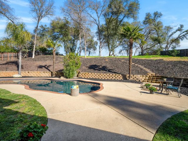 2555 Loch Way Way, El Dorado Hills, CA 95762