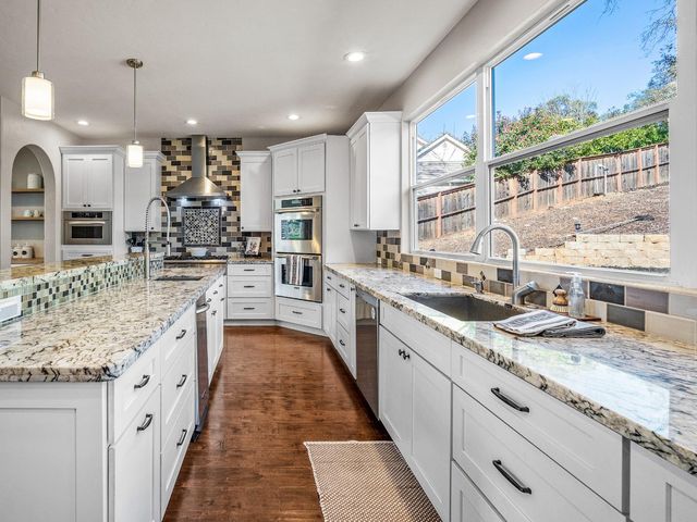 2555 Loch Way Way, El Dorado Hills, CA 95762