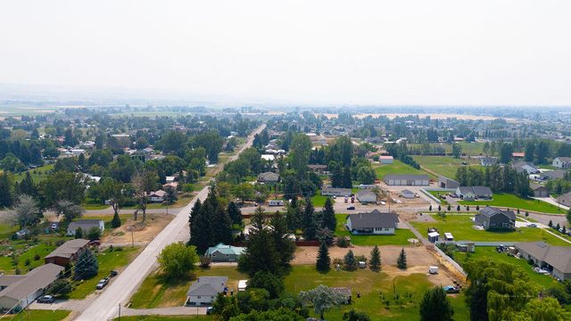 3763 N Olsen Street, Iona, ID 83427