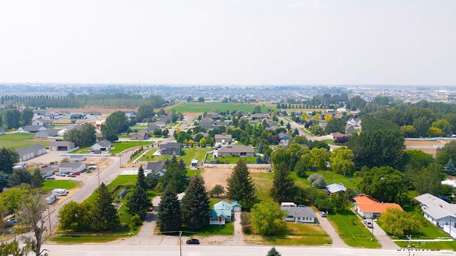 3763 N Olsen Street, Iona, ID 83427