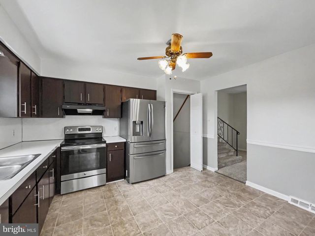 439 VALLEY RD, York, PA 17407