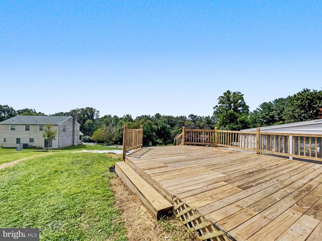 439 VALLEY RD, York, PA 17407